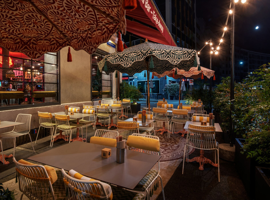lauschige Terrasse mit Aussensitzplätzen in Basel, geniesse Sushi draussen auf unserer gemütlichen Terrasse